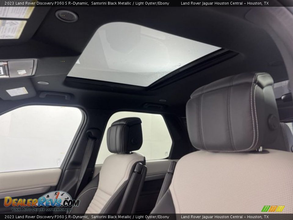 Sunroof of 2023 Land Rover Discovery P360 S R-Dynamic Photo #23