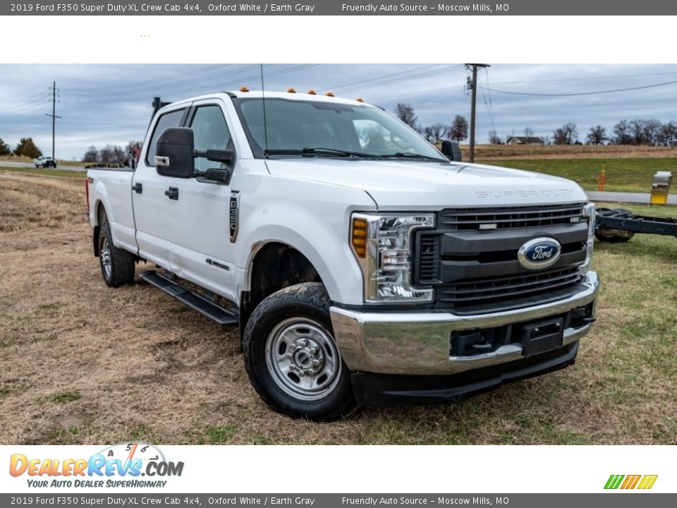 2019 Ford F350 Super Duty XL Crew Cab 4x4 Oxford White / Earth Gray Photo #1