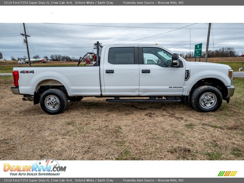 2019 Ford F350 Super Duty XL Crew Cab 4x4 Oxford White / Earth Gray Photo #3