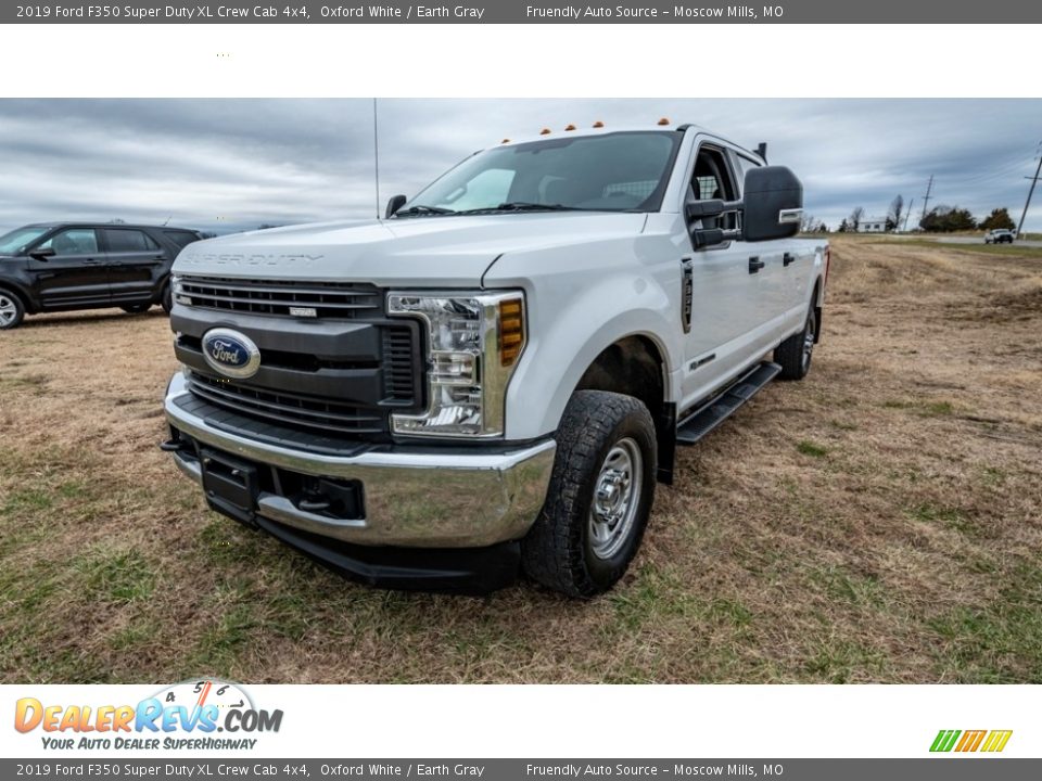 2019 Ford F350 Super Duty XL Crew Cab 4x4 Oxford White / Earth Gray Photo #8