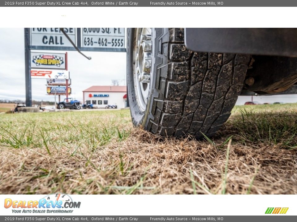 2019 Ford F350 Super Duty XL Crew Cab 4x4 Oxford White / Earth Gray Photo #15