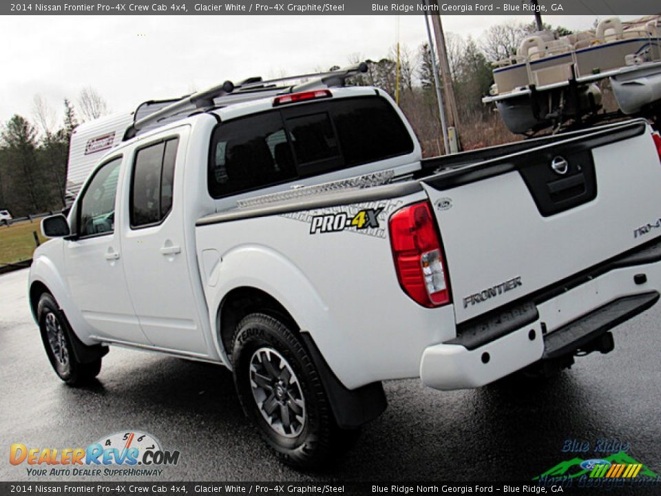 2014 Nissan Frontier Pro-4X Crew Cab 4x4 Glacier White / Pro-4X Graphite/Steel Photo #26