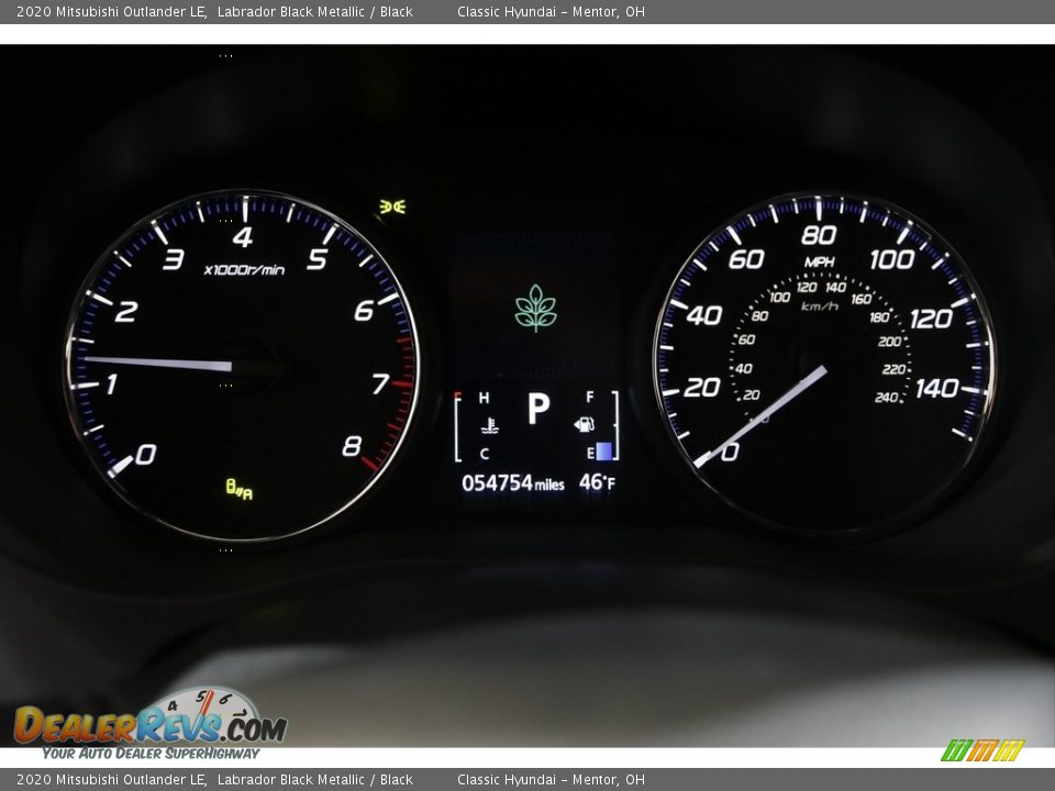 2020 Mitsubishi Outlander LE Gauges Photo #8