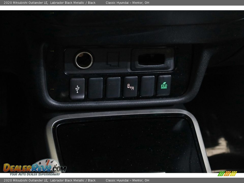 2020 Mitsubishi Outlander LE Labrador Black Metallic / Black Photo #13