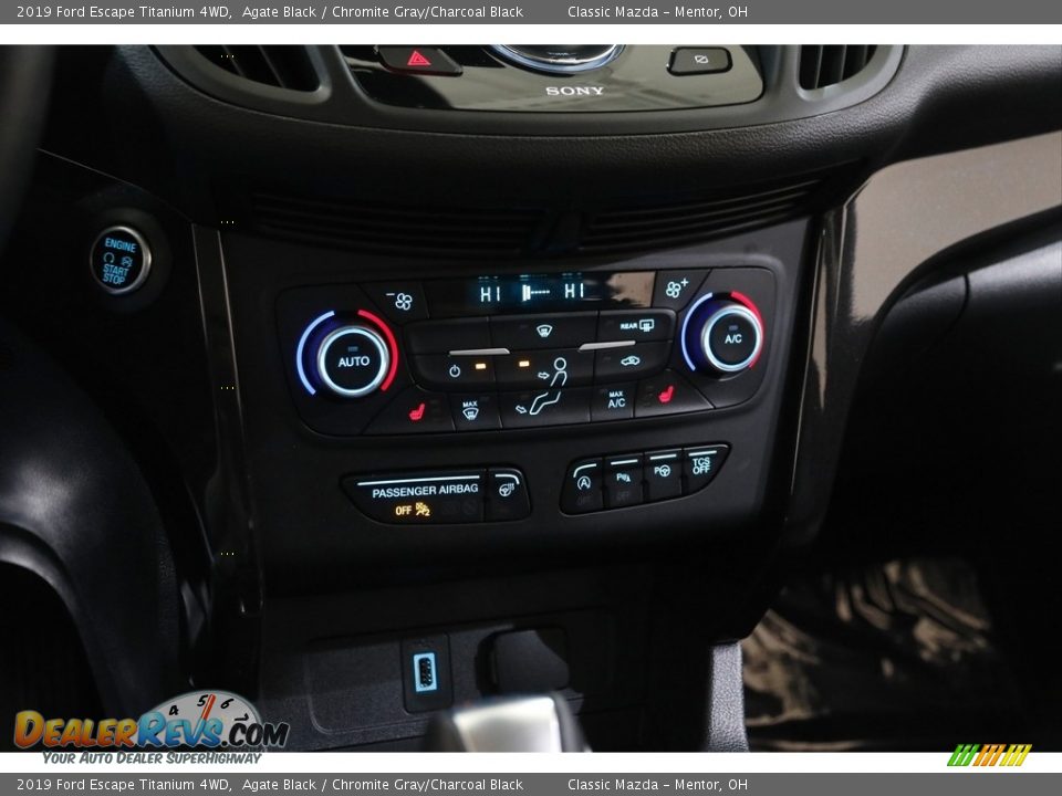 2019 Ford Escape Titanium 4WD Agate Black / Chromite Gray/Charcoal Black Photo #14
