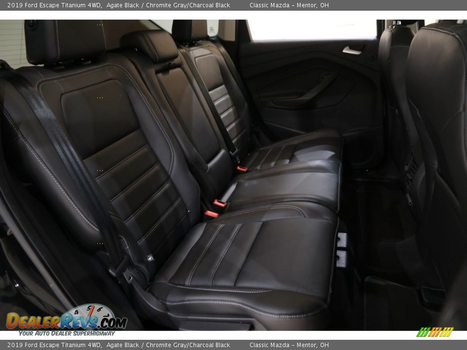 2019 Ford Escape Titanium 4WD Agate Black / Chromite Gray/Charcoal Black Photo #17
