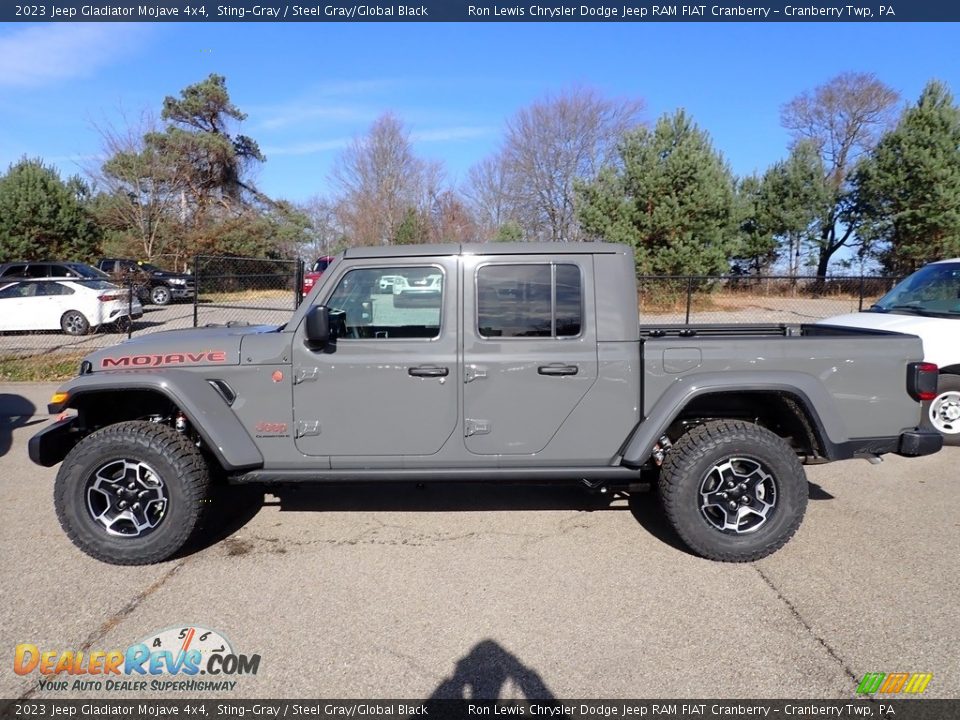 2023 Jeep Gladiator Mojave 4x4 Sting-Gray / Steel Gray/Global Black Photo #2