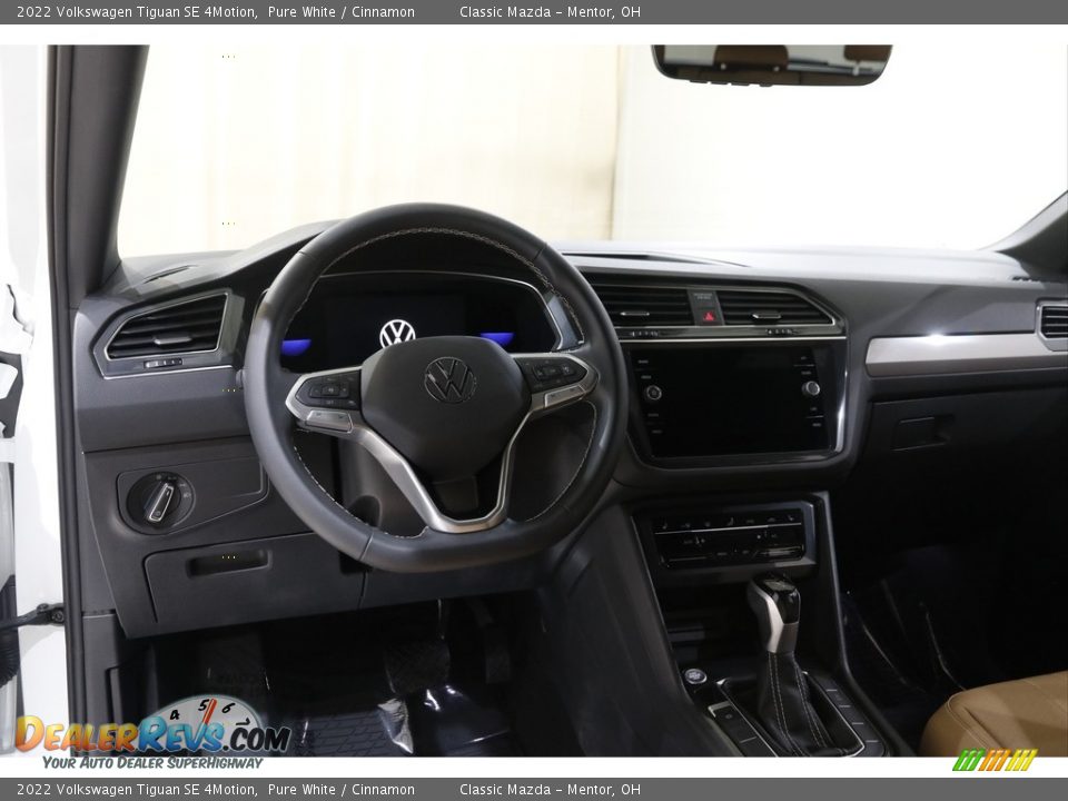 2022 Volkswagen Tiguan SE 4Motion Pure White / Cinnamon Photo #6
