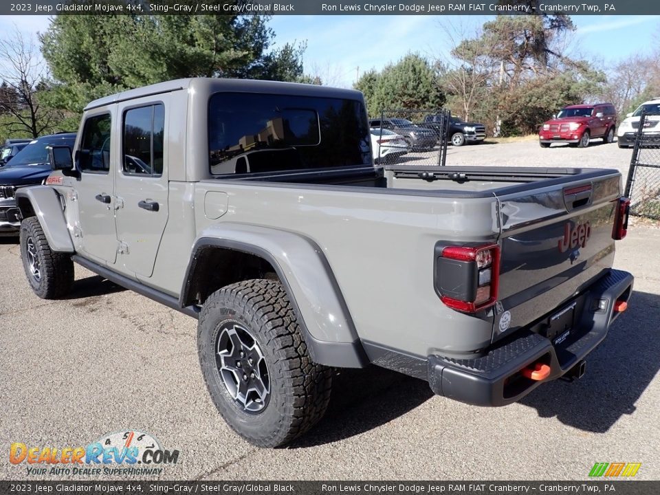 2023 Jeep Gladiator Mojave 4x4 Sting-Gray / Steel Gray/Global Black Photo #3