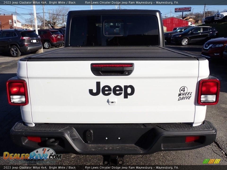 2023 Jeep Gladiator Willys 4x4 Bright White / Black Photo #4