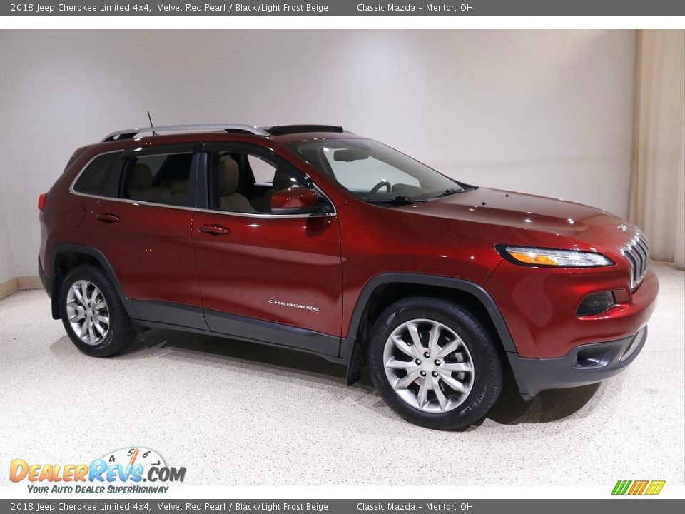 2018 Jeep Cherokee Limited 4x4 Velvet Red Pearl / Black/Light Frost Beige Photo #1
