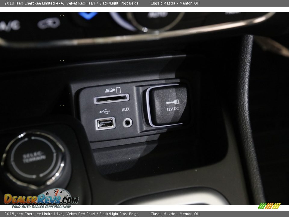 2018 Jeep Cherokee Limited 4x4 Velvet Red Pearl / Black/Light Frost Beige Photo #19