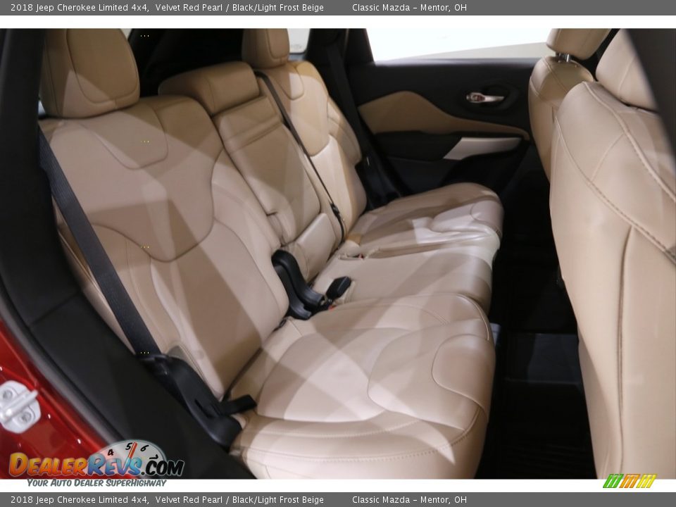 2018 Jeep Cherokee Limited 4x4 Velvet Red Pearl / Black/Light Frost Beige Photo #21