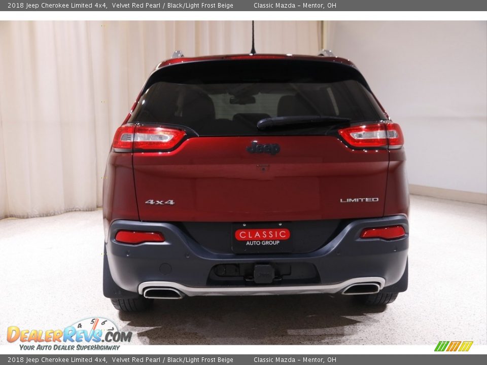 2018 Jeep Cherokee Limited 4x4 Velvet Red Pearl / Black/Light Frost Beige Photo #23