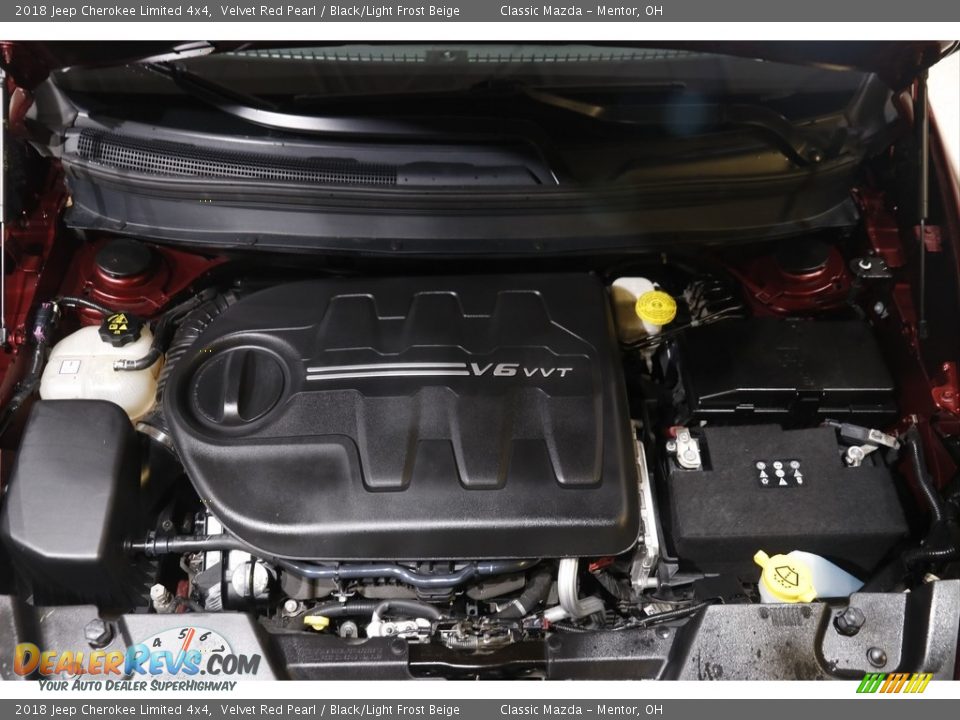 2018 Jeep Cherokee Limited 4x4 Velvet Red Pearl / Black/Light Frost Beige Photo #24