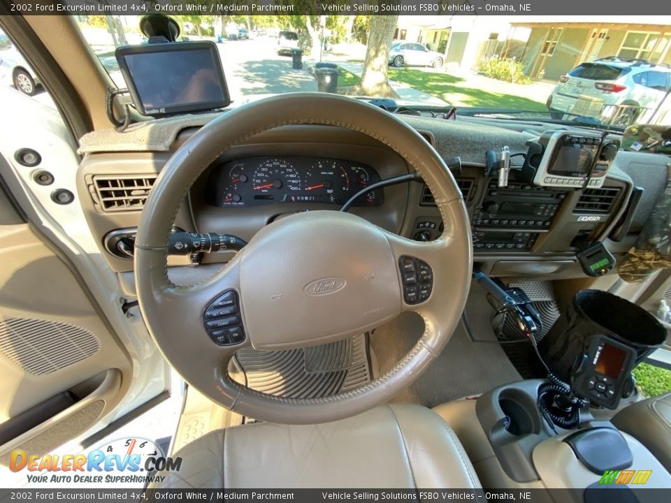 2002 Ford Excursion Limited 4x4 Steering Wheel Photo #11