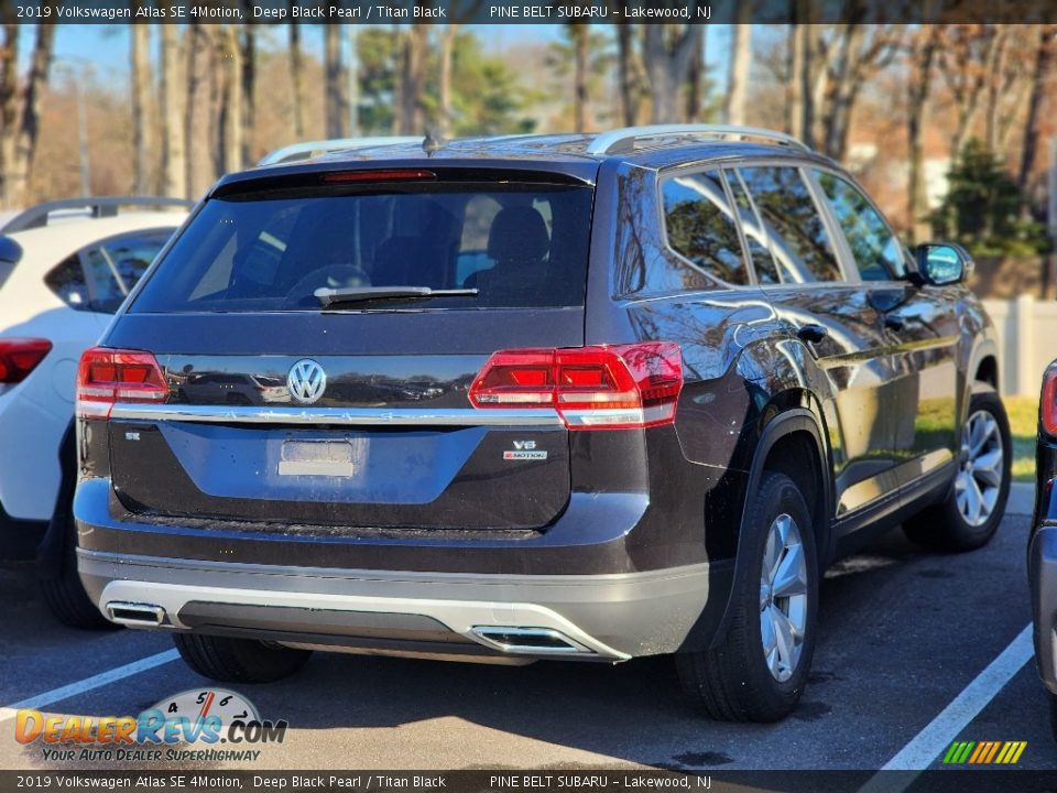 2019 Volkswagen Atlas SE 4Motion Deep Black Pearl / Titan Black Photo #4