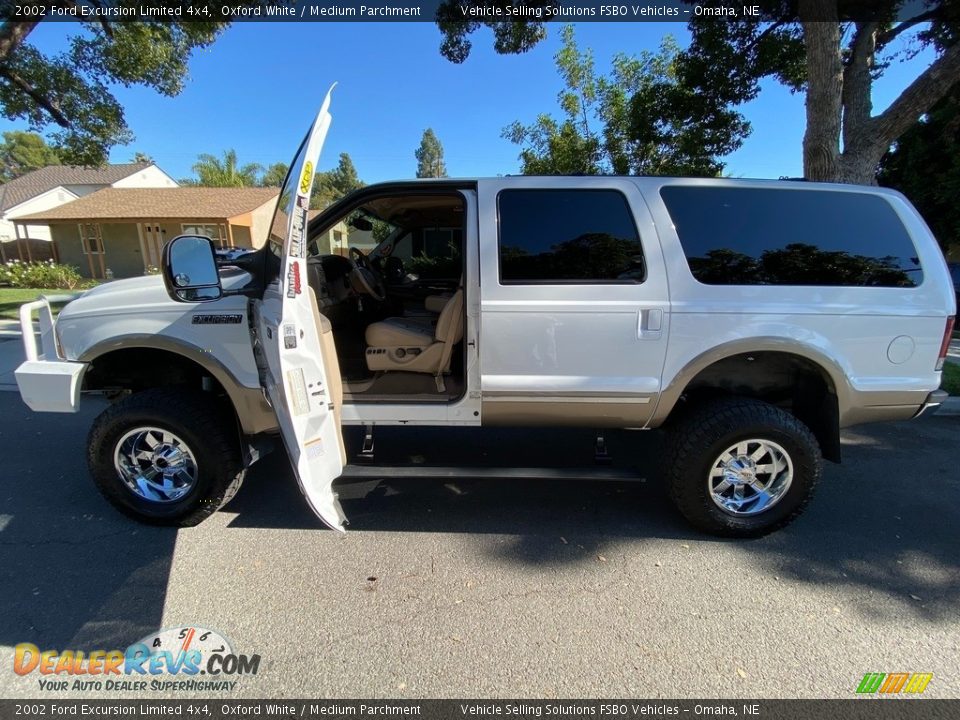 2002 Ford Excursion Limited 4x4 Oxford White / Medium Parchment Photo #21