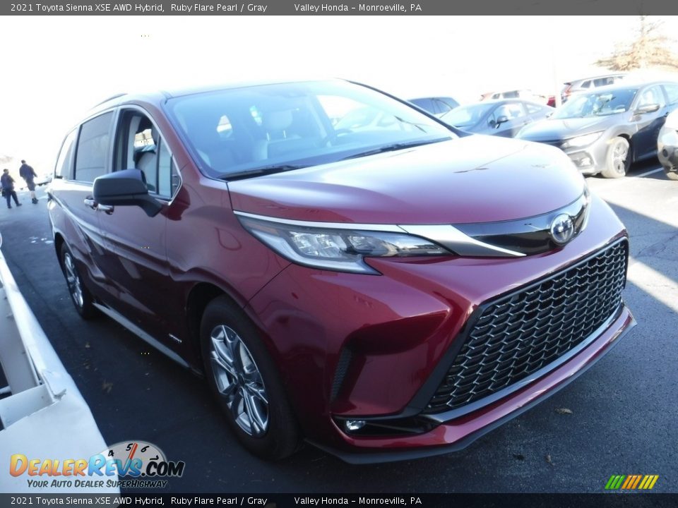 2021 Toyota Sienna XSE AWD Hybrid Ruby Flare Pearl / Gray Photo #6