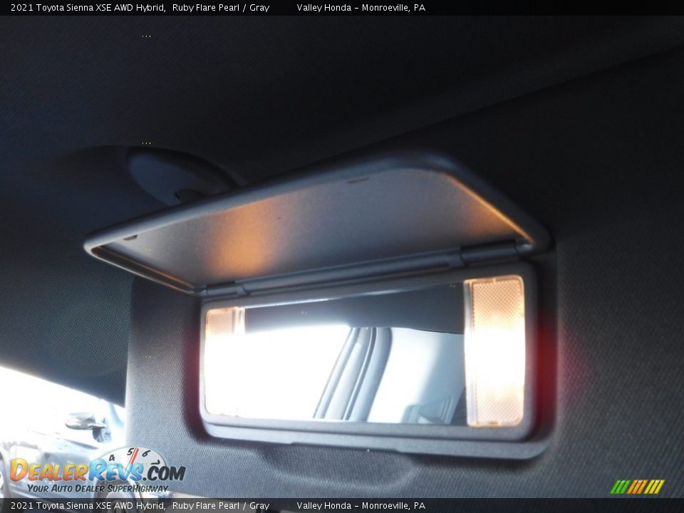 2021 Toyota Sienna XSE AWD Hybrid Ruby Flare Pearl / Gray Photo #29