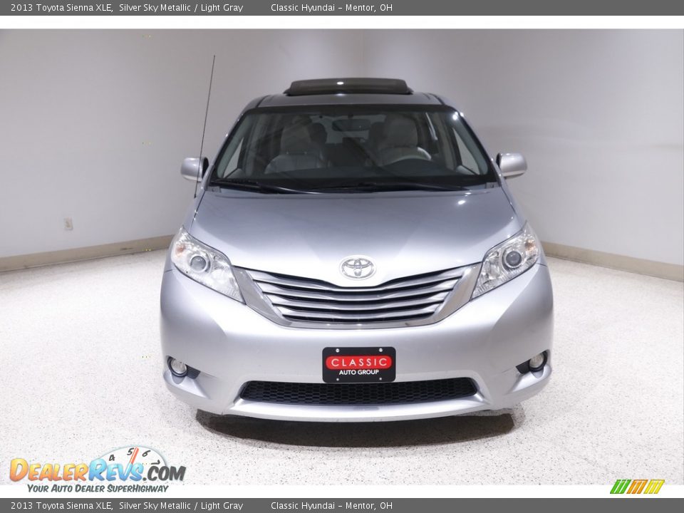 2013 Toyota Sienna XLE Silver Sky Metallic / Light Gray Photo #2