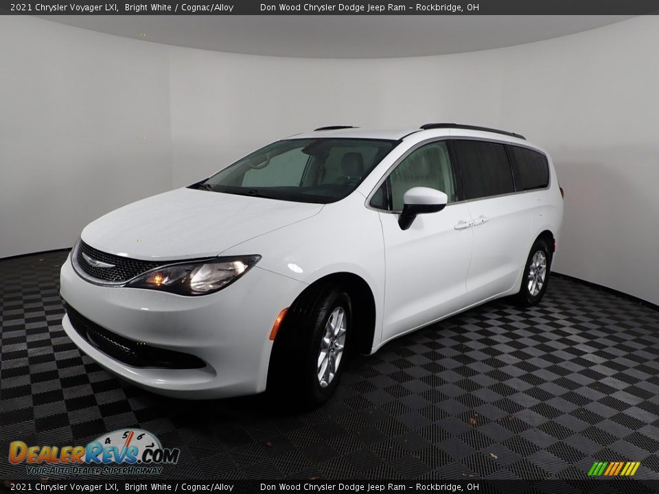 2021 Chrysler Voyager LXI Bright White / Cognac/Alloy Photo #5