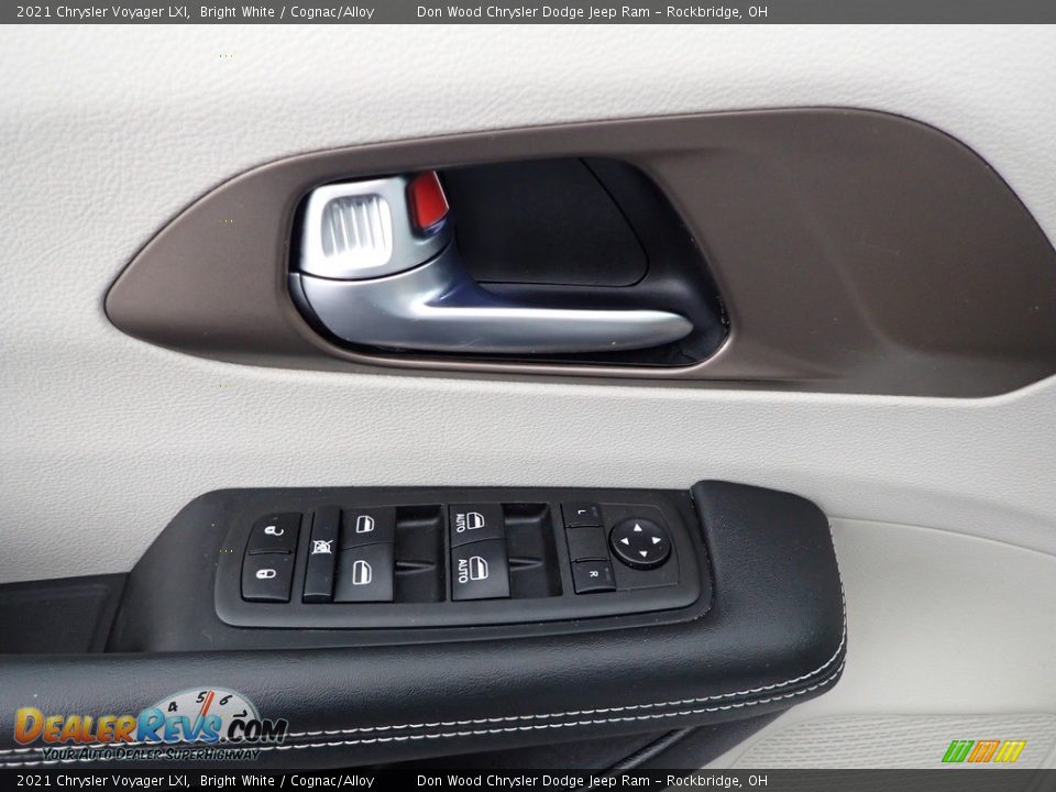 2021 Chrysler Voyager LXI Bright White / Cognac/Alloy Photo #12