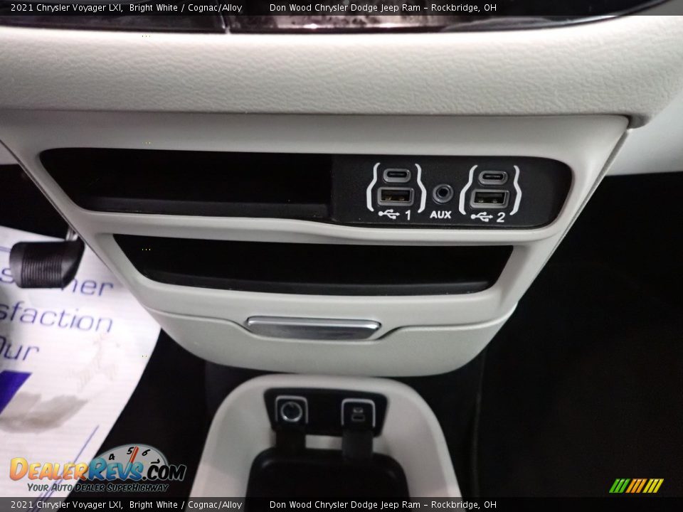 2021 Chrysler Voyager LXI Bright White / Cognac/Alloy Photo #20