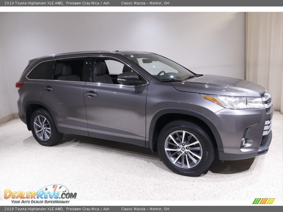 2019 Toyota Highlander XLE AWD Predawn Gray Mica / Ash Photo #1