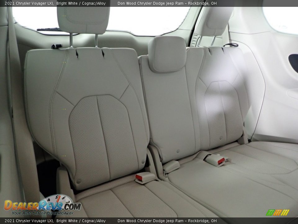 2021 Chrysler Voyager LXI Bright White / Cognac/Alloy Photo #31