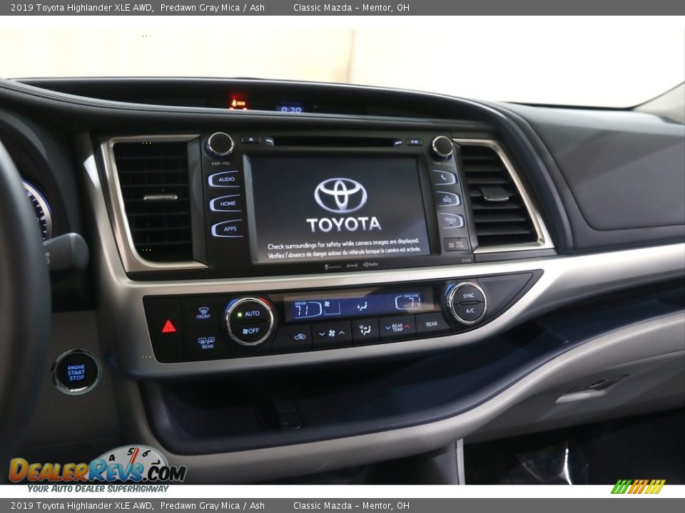 2019 Toyota Highlander XLE AWD Predawn Gray Mica / Ash Photo #9