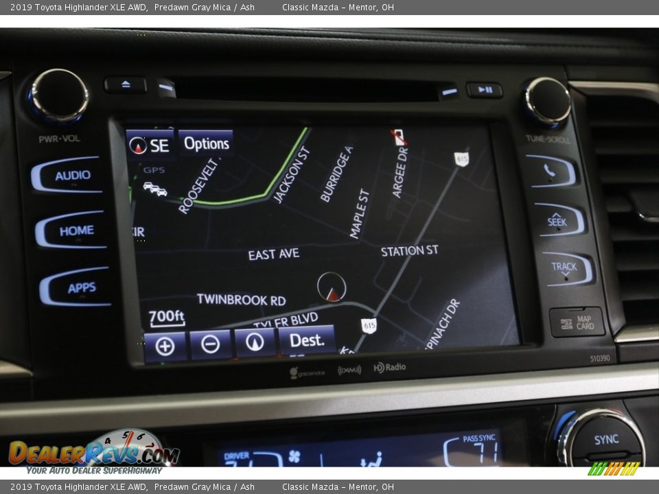 2019 Toyota Highlander XLE AWD Predawn Gray Mica / Ash Photo #10