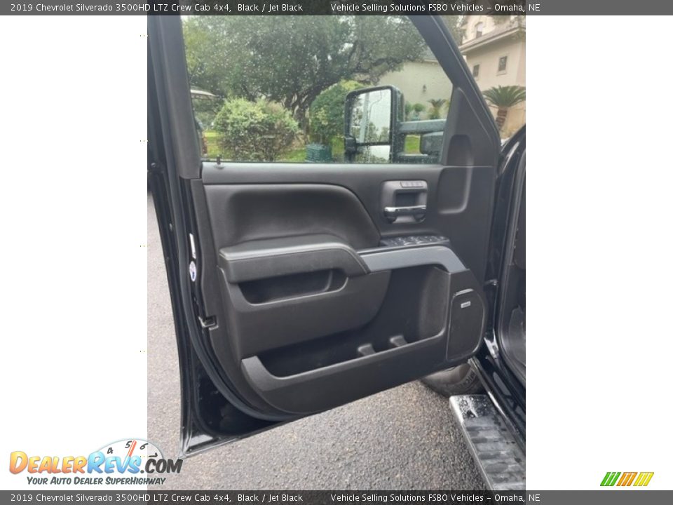 2019 Chevrolet Silverado 3500HD LTZ Crew Cab 4x4 Black / Jet Black Photo #5