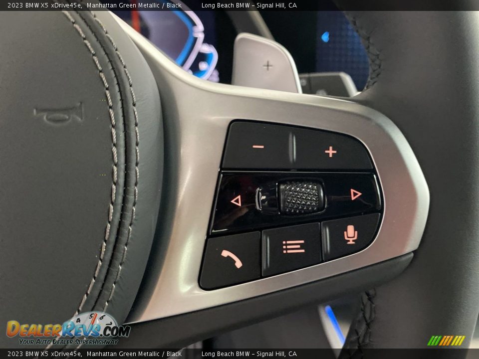 2023 BMW X5 xDrive45e Steering Wheel Photo #16