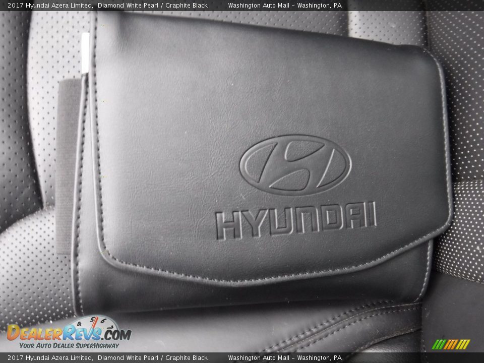 2017 Hyundai Azera Limited Diamond White Pearl / Graphite Black Photo #35
