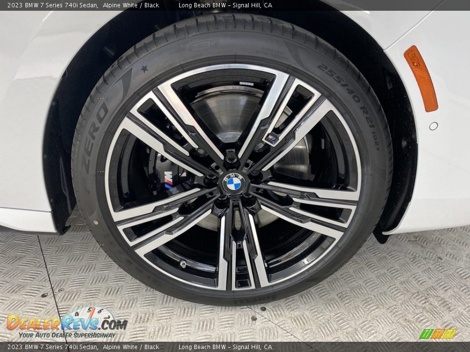 2023 BMW 7 Series 740i Sedan Wheel Photo #3