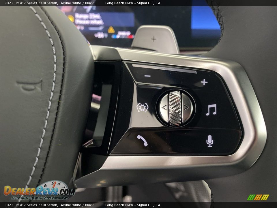 2023 BMW 7 Series 740i Sedan Steering Wheel Photo #15