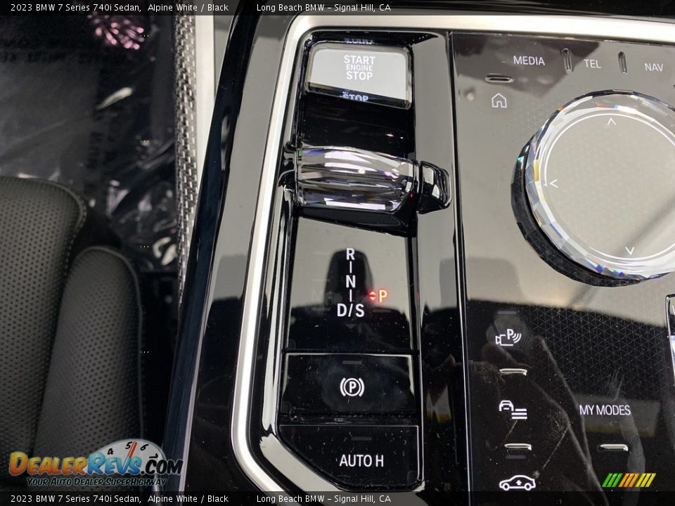 2023 BMW 7 Series 740i Sedan Shifter Photo #22