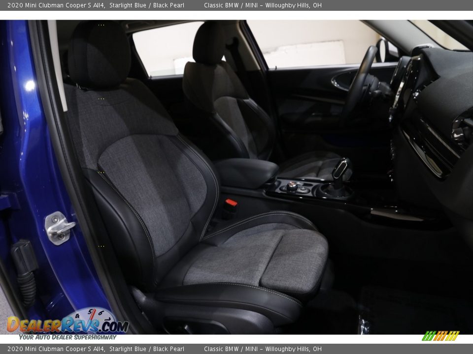 Front Seat of 2020 Mini Clubman Cooper S All4 Photo #15