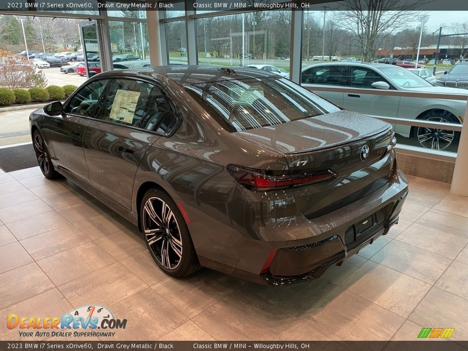 2023 BMW i7 Series xDrive60 Dravit Grey Metallic / Black Photo #2