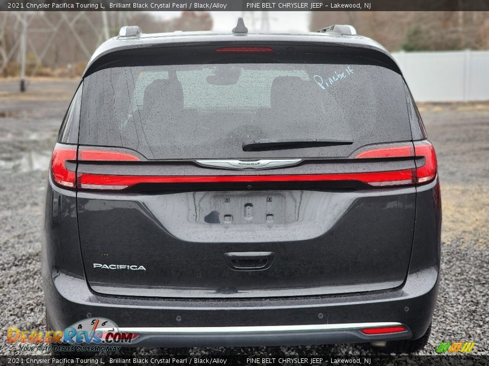 2021 Chrysler Pacifica Touring L Brilliant Black Crystal Pearl / Black/Alloy Photo #10