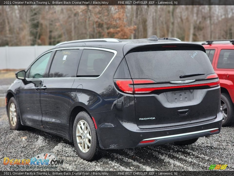 2021 Chrysler Pacifica Touring L Brilliant Black Crystal Pearl / Black/Alloy Photo #11