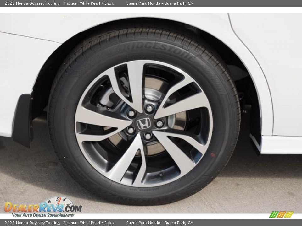 2023 Honda Odyssey Touring Wheel Photo #10