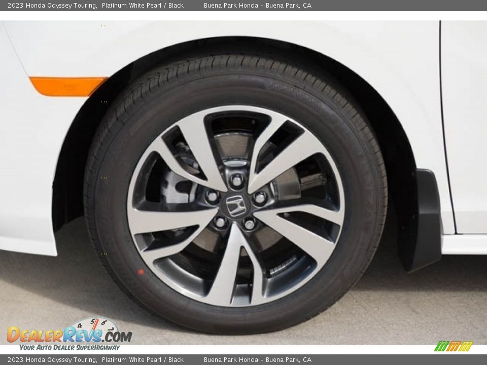 2023 Honda Odyssey Touring Wheel Photo #13