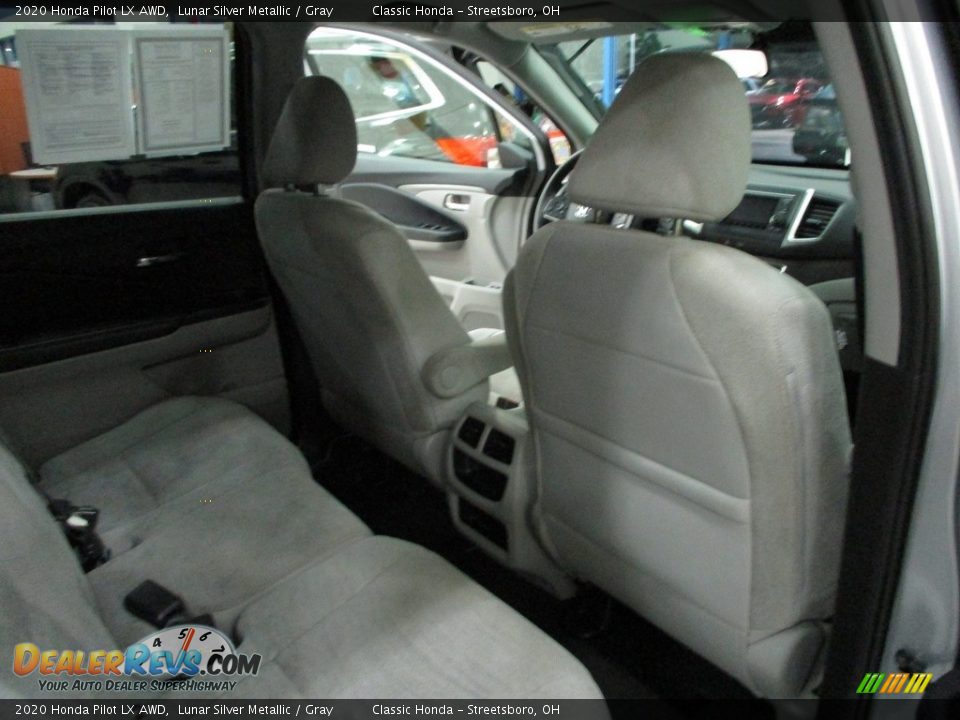 2020 Honda Pilot LX AWD Lunar Silver Metallic / Gray Photo #18