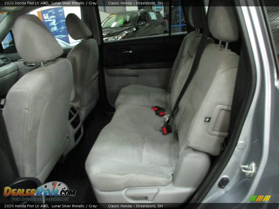 2020 Honda Pilot LX AWD Lunar Silver Metallic / Gray Photo #24
