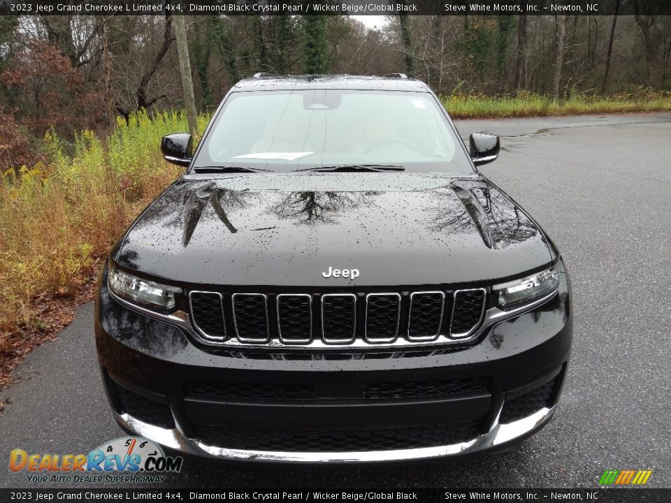 2023 Jeep Grand Cherokee L Limited 4x4 Diamond Black Crystal Pearl / Wicker Beige/Global Black Photo #3