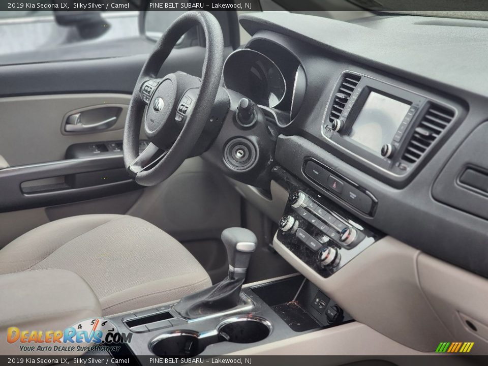 Dashboard of 2019 Kia Sedona LX Photo #7