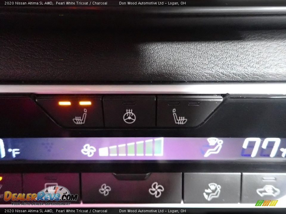 2020 Nissan Altima SL AWD Pearl White Tricoat / Charcoal Photo #5