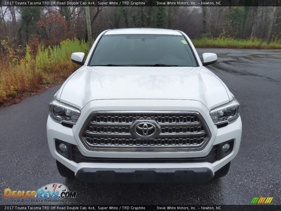 2017 Toyota Tacoma TRD Off Road Double Cab 4x4 Super White / TRD Graphite Photo #3